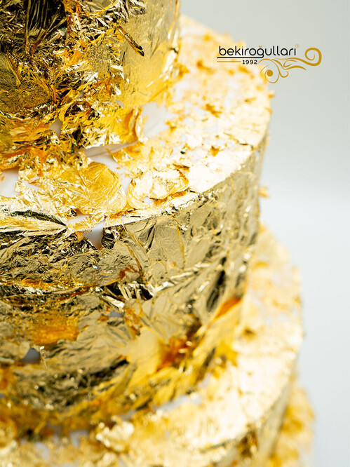 Altın Kaplama Katlı Pasta