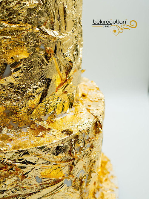 Altın Kaplama Katlı Pasta