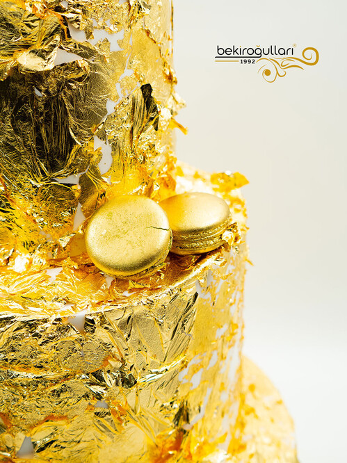 Altın Kaplama Katlı Pasta