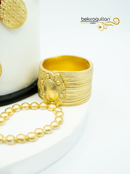 Altın Konsept Pasta