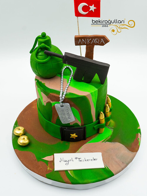 Asker Temalı Konsept Pasta