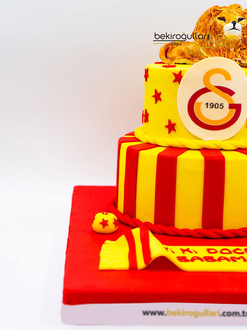 Aslan Figürlü Sarı Kırmızı Konsept Pasta