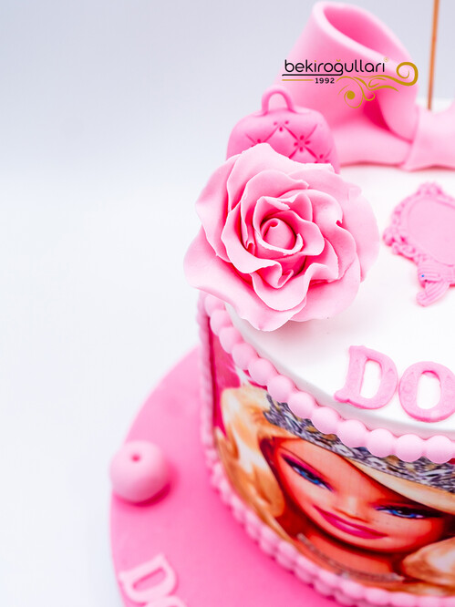 Barbi Temalı Konsept Pasta