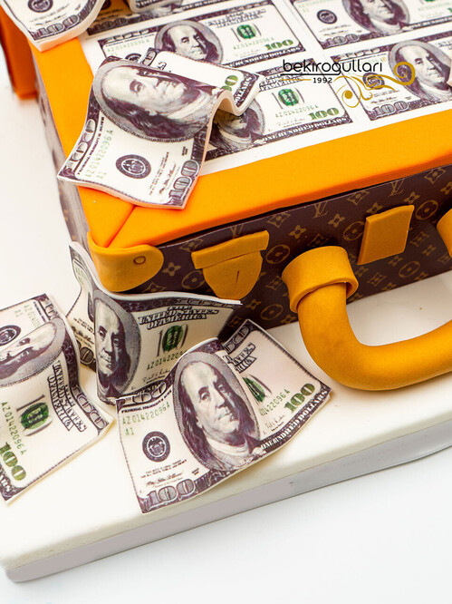 Çanta ve Dolarlar Konsept Pasta
