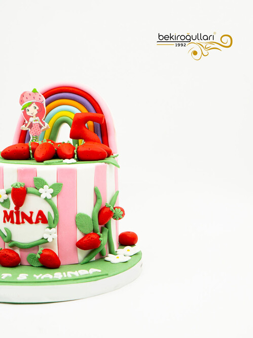 Çilek Kız Butik Pasta