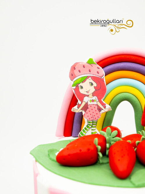 Çilek Kız Butik Pasta