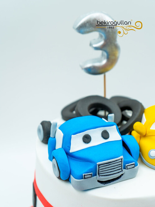 Çizgi Film Karakter Araba Temalı Pasta