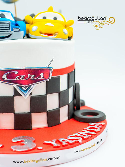 Çizgi Film Karakter Araba Temalı Pasta