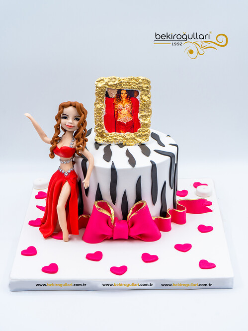 Danscı Temalı Kadın Figürlü Konsept Pasta