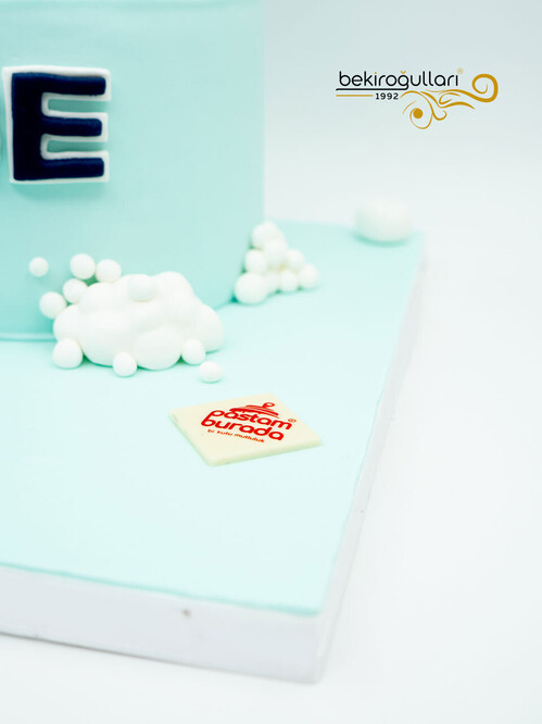 Dünya Temalı Butik Pasta