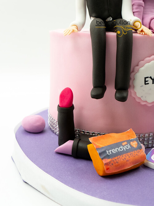 Erkek ve Kız Arkadaş Konsept Pasta