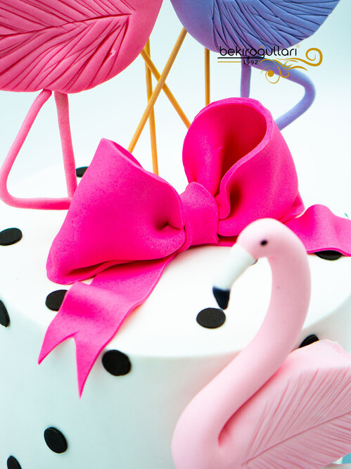 Flamingo Temalı Konsept Pasta