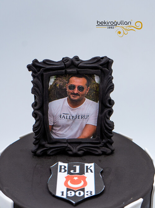 Fotoğraf Detaylı Siyah Beyaz Taraftar Pasta