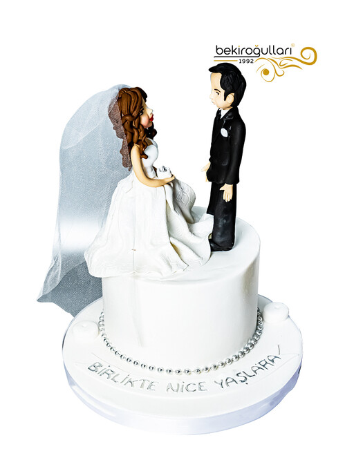 Gelin Damat Model Doğum Günü Pastası