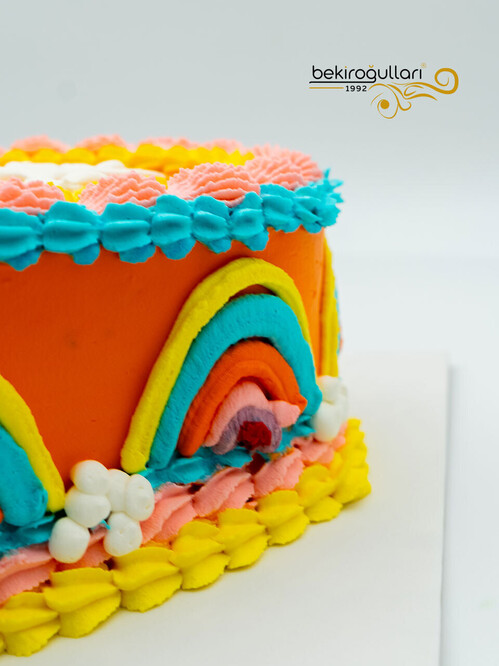 Gökkuşağı Detaylı Naked Konsept Pasta