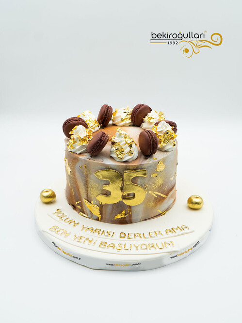 Gold Detaylı Konsept Pasta