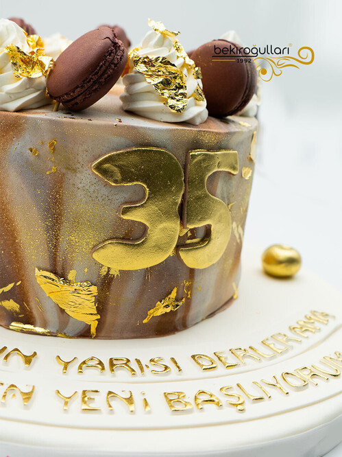 Gold Detaylı Konsept Pasta