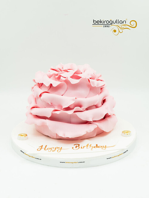 Gül Yapraklı Butik Pasta