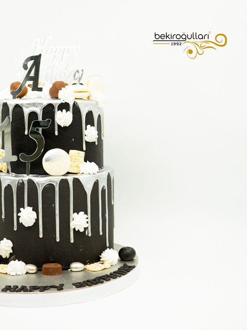 Gümüş Soslu Butik Pasta