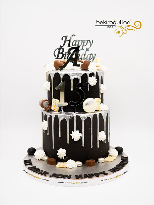 Gümüş Soslu Butik Pasta