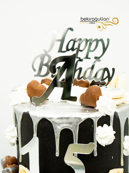 Gümüş Soslu Butik Pasta