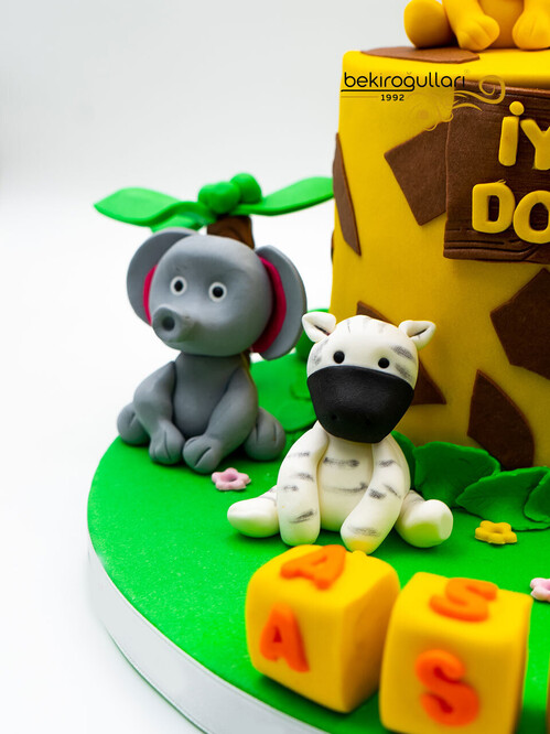 Hayvanlar Alemi Pasta