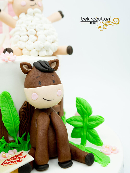 Hayvanlar Alemi Pasta