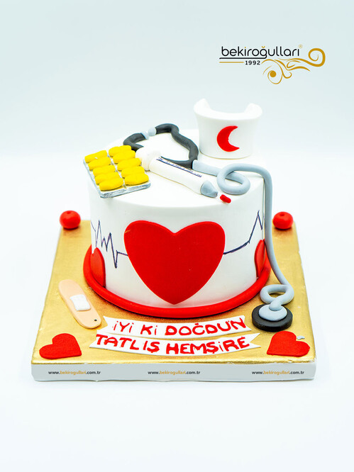 Hemşire Doktor Temalı Pasta