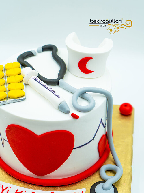 Hemşire Doktor Temalı Pasta