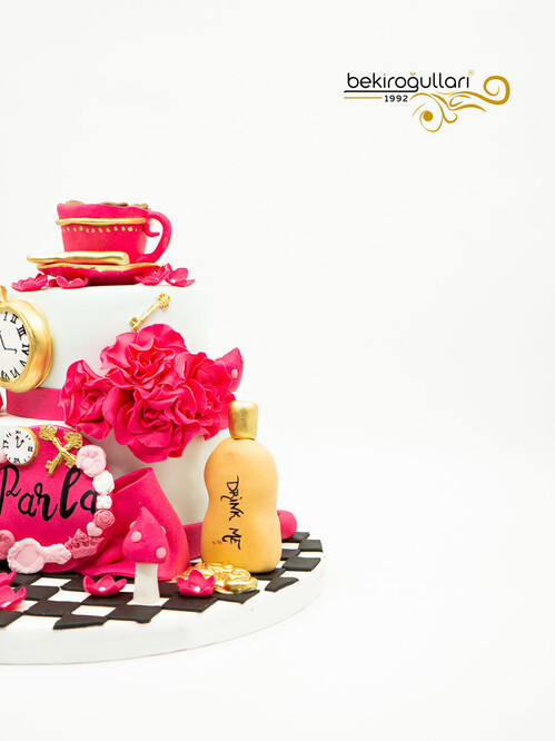 İçecek Detaylı Tasarım Pasta