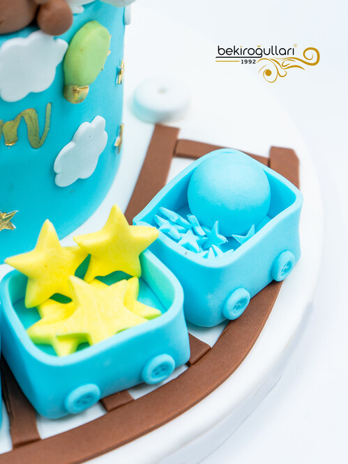 İki Katlı Tren ve Ayıcık Temalı Konsept Pasta