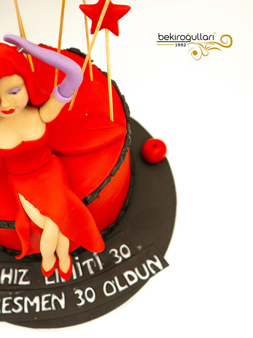 Kadın Figür Butik Pasta