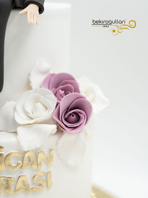 Karı Koca Figürlü Konsept Pasta