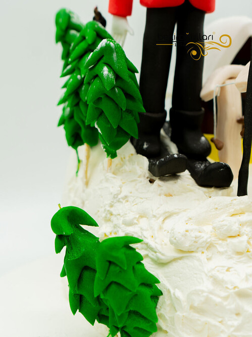 Kayak Temalı Figür Pasta