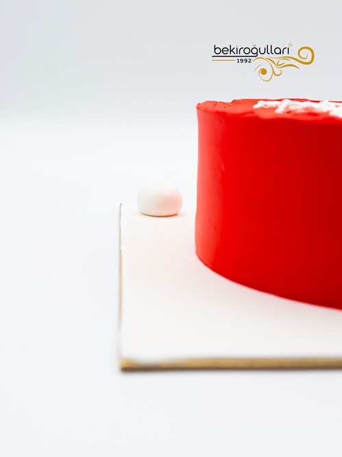 Kırmızı Sıvama Naked Konsept Pasta