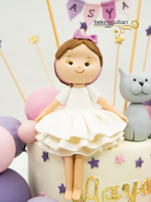 Kız Çocuk Figür Pasta