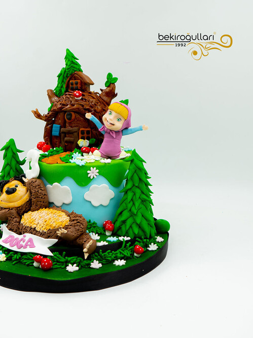 Koca Ayı ve Maşa Pasta