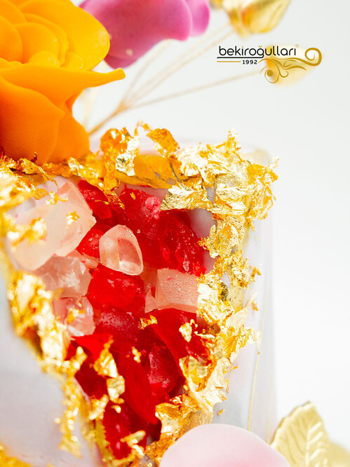 Kristal Detaylı Konsept Pasta