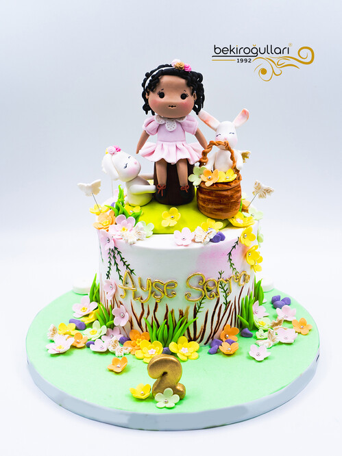 Küçük Kız Bahçe Model Konsept Pasta