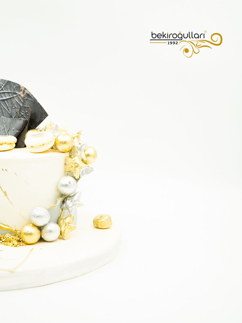 Makaron Detaylı Butik Pasta