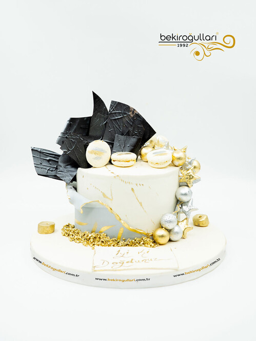 Makaron Detaylı Butik Pasta