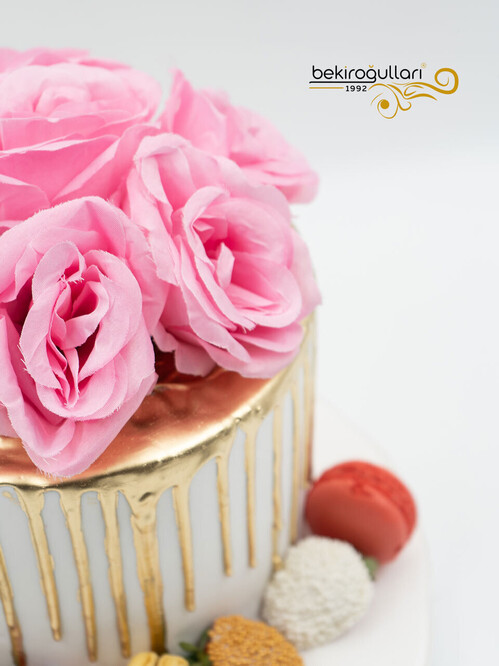 Makaronlu Çiçekli Konsept Pasta