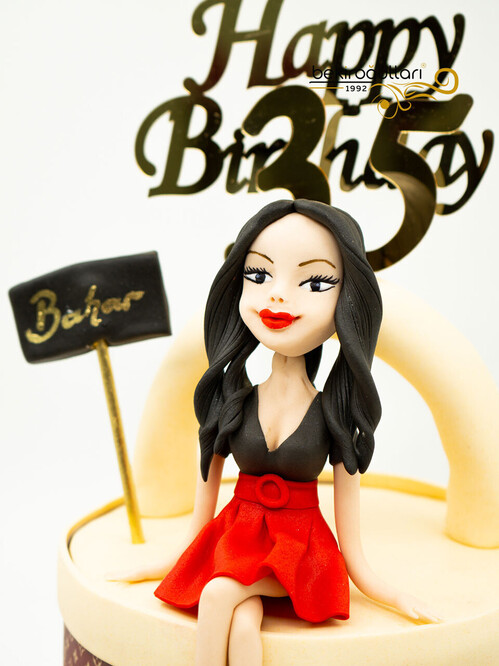 Makyaj Detaylı Butik Pasta