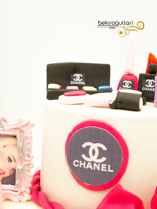 Makyaj Malzemeli Butik Pasta