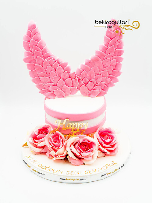Melek Kanadı ve Pembe Güller Konsept Pasta