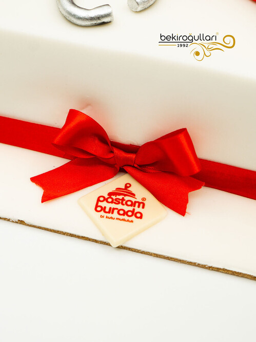 Mezuniyet Temalı Tasarım Pasta