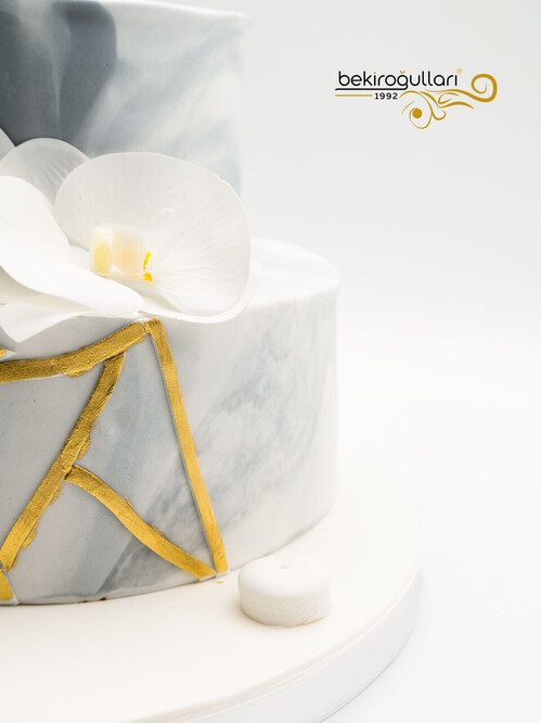 Orkide ve Kedi Detaylı Pasta