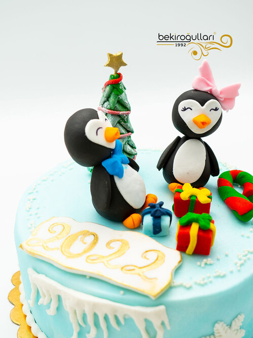 Penguenler Yeni Yıl Pasta