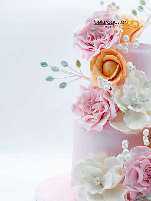 Renkli Güller Konsept Pasta