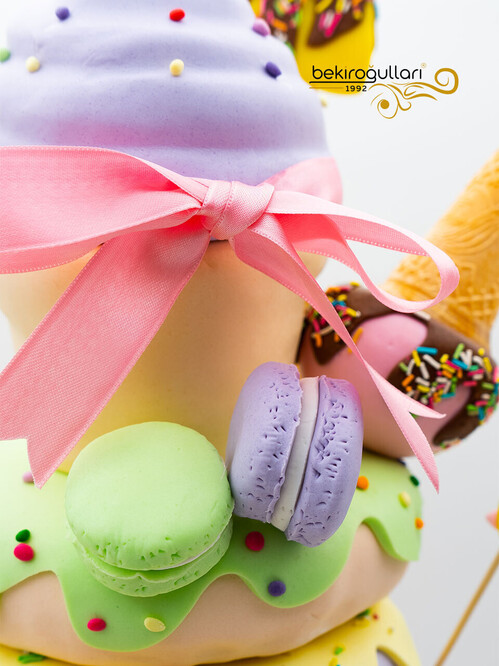 Renkli Şekerlemeler Tasarım Pasta